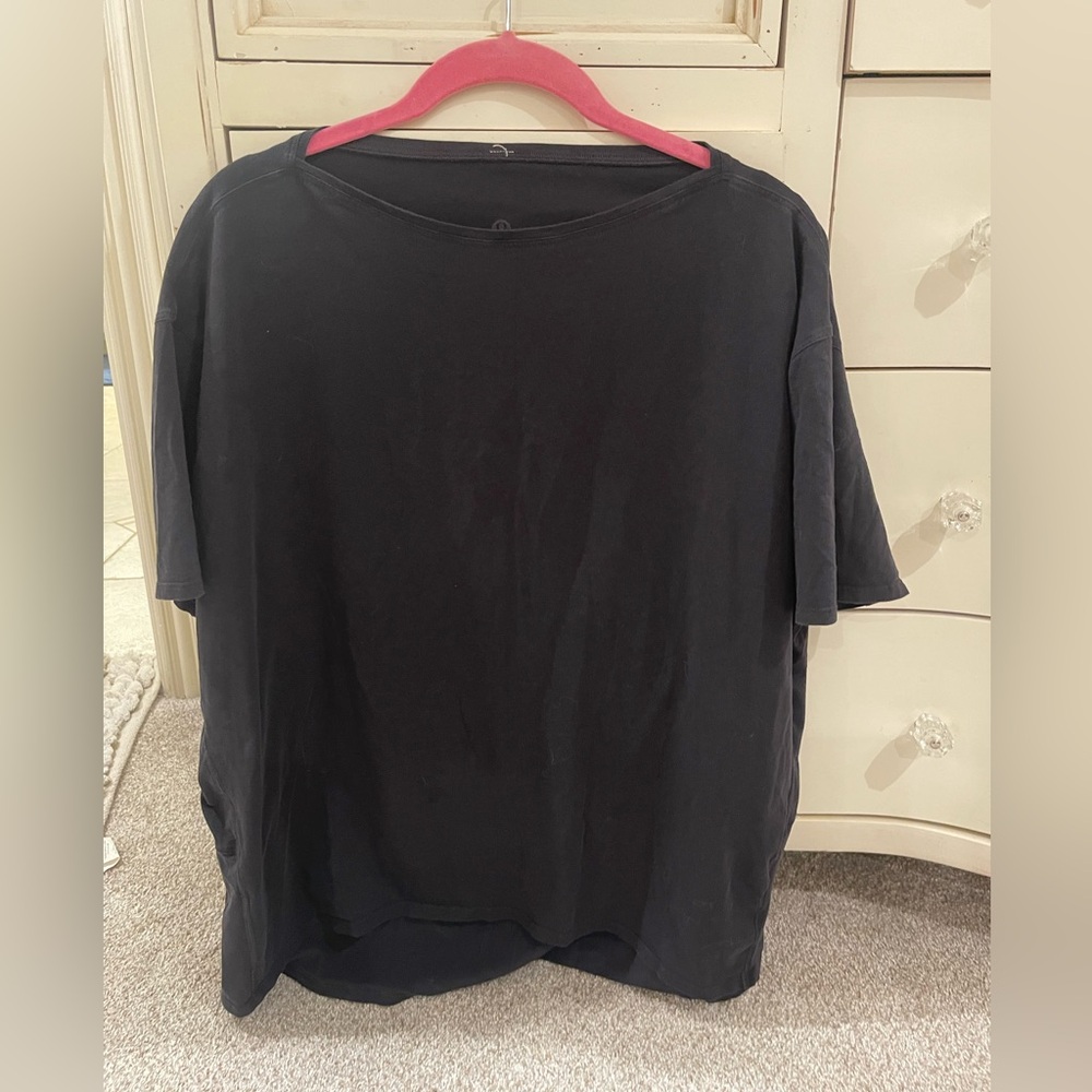 lululemon athletica Charcoal Short Sleeve Tee